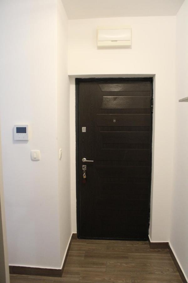 Delta Studio Apartman ポドゴリツァ エクステリア 写真